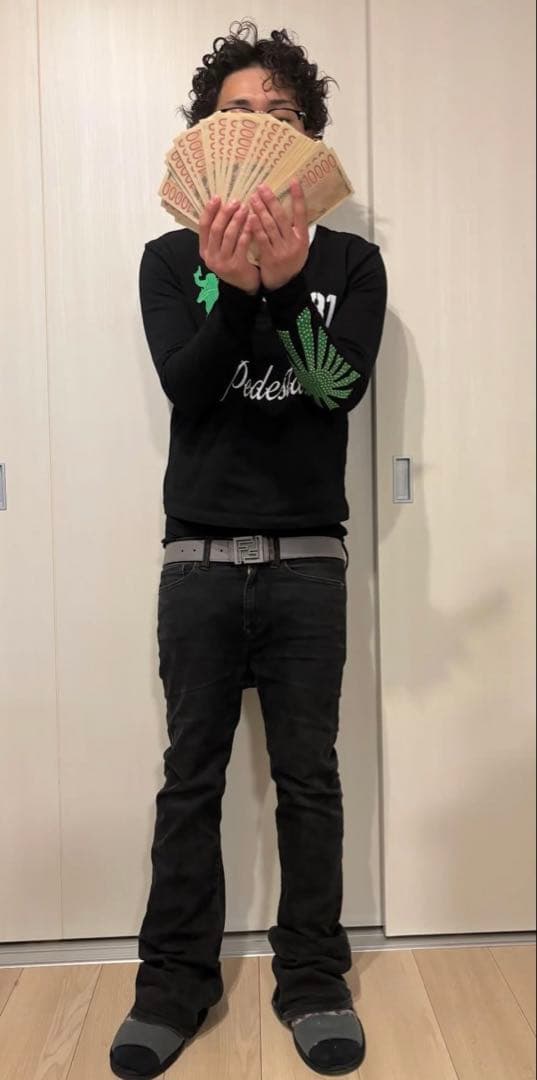Brrrsos着用似フレアデニムyokosquad swag