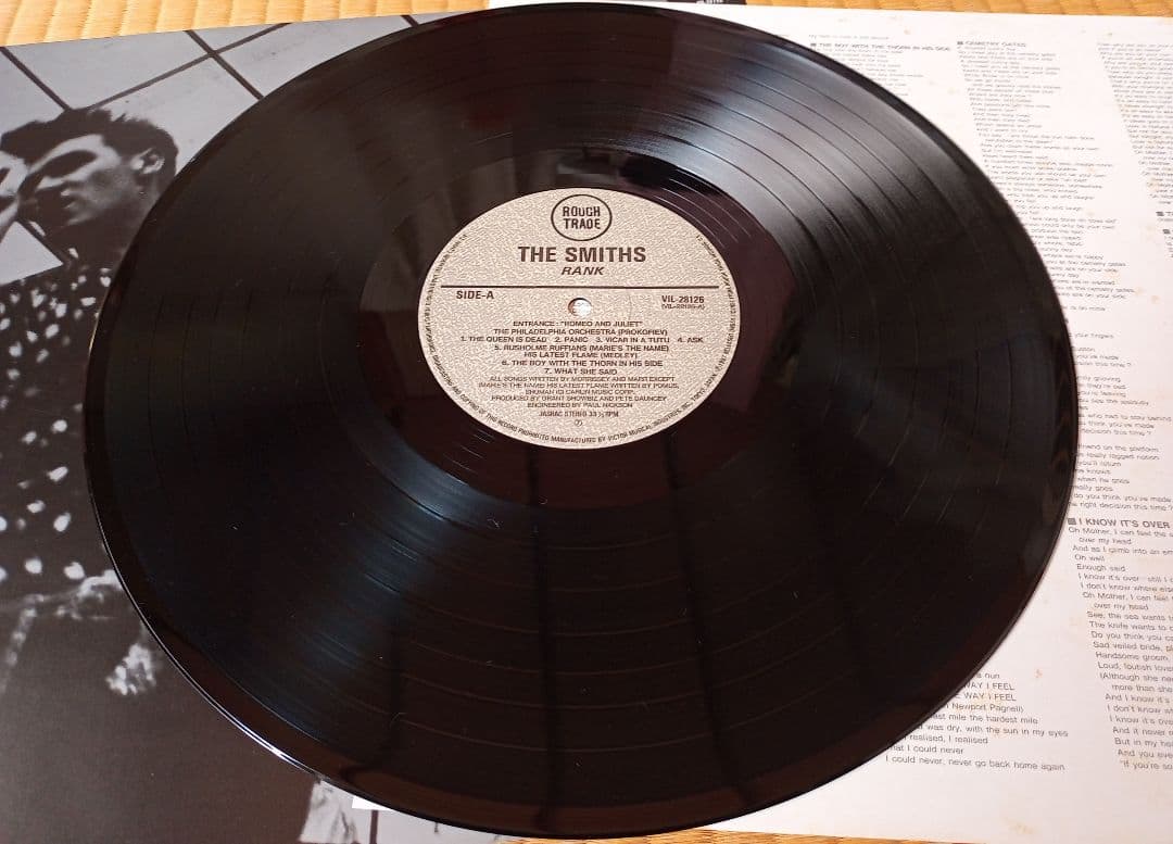 日本盤LPレコード　THE SMITHS　ザ・スミス　ライブアルバム　当時物！