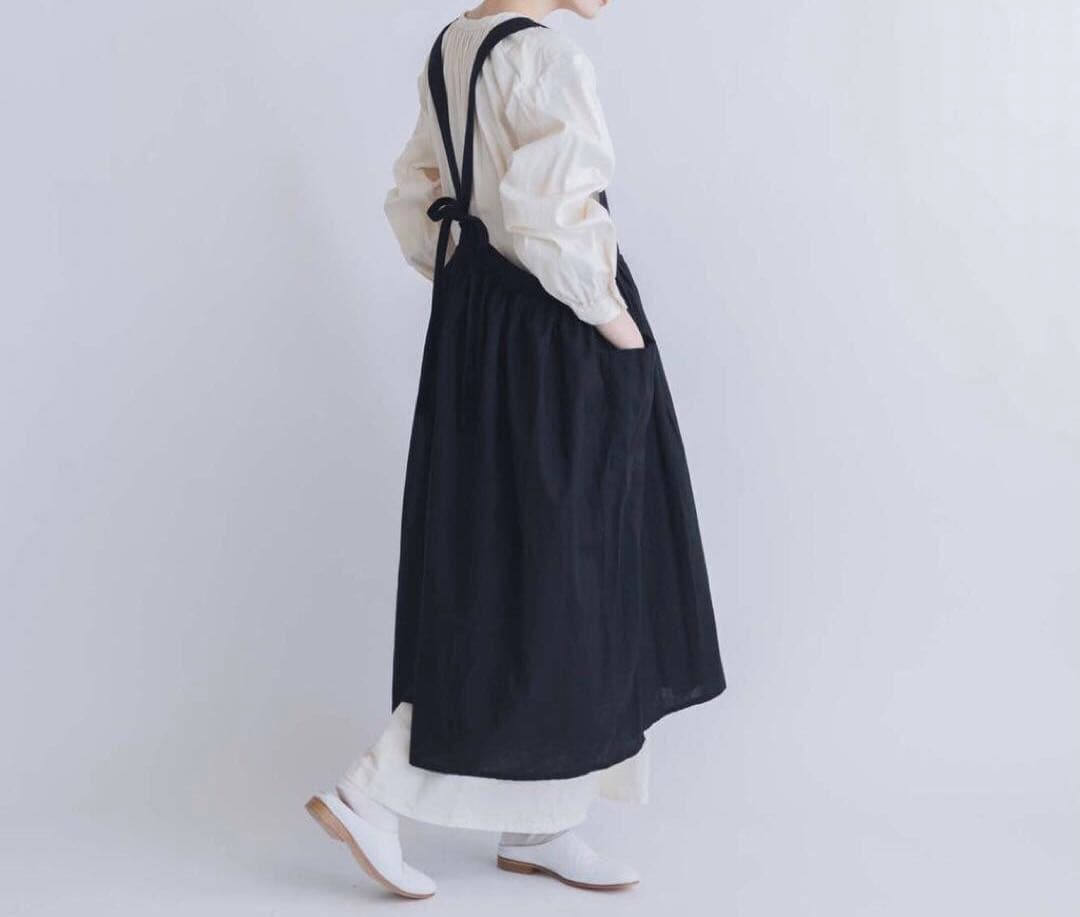 【新品タグ付き】kurasukoto おめかしエプロン コットンリネン ブラック