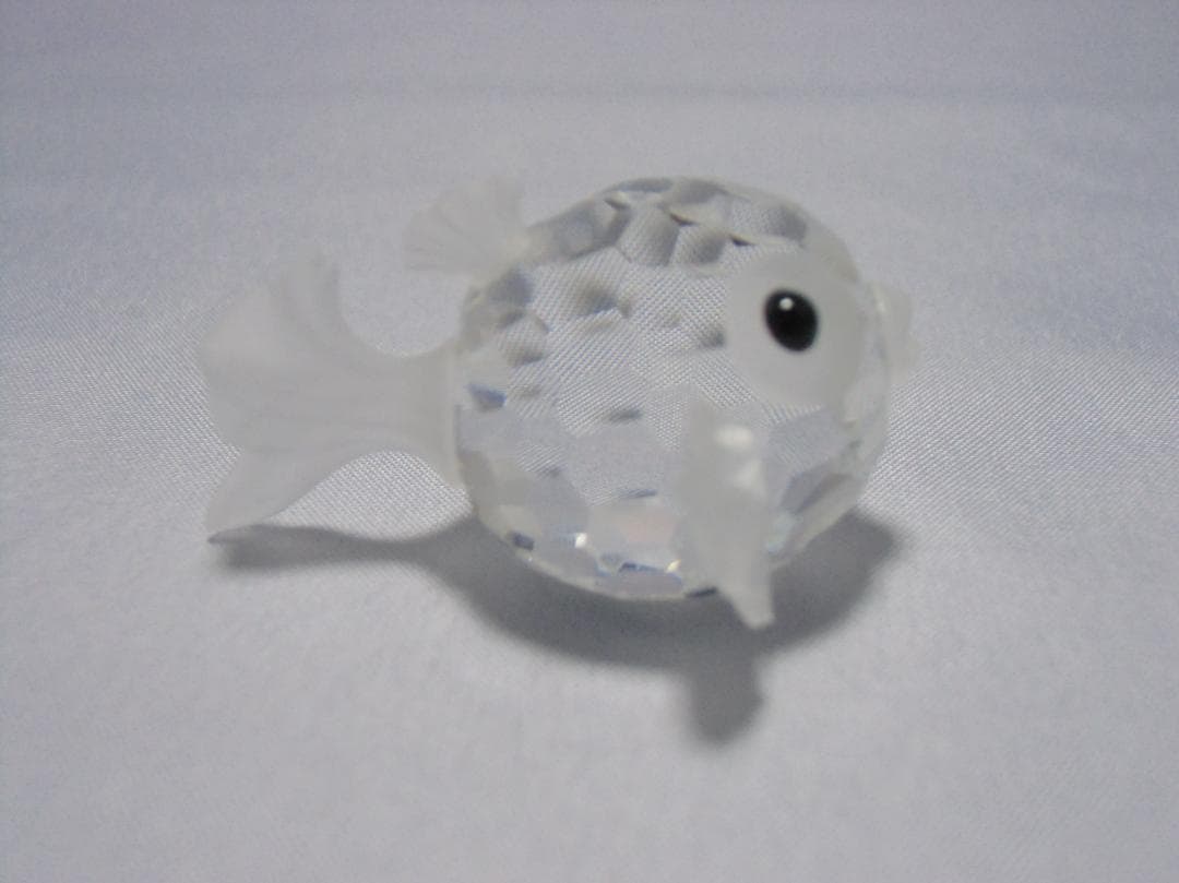 SWAROVSKI クリスタル 魚の置物　A041