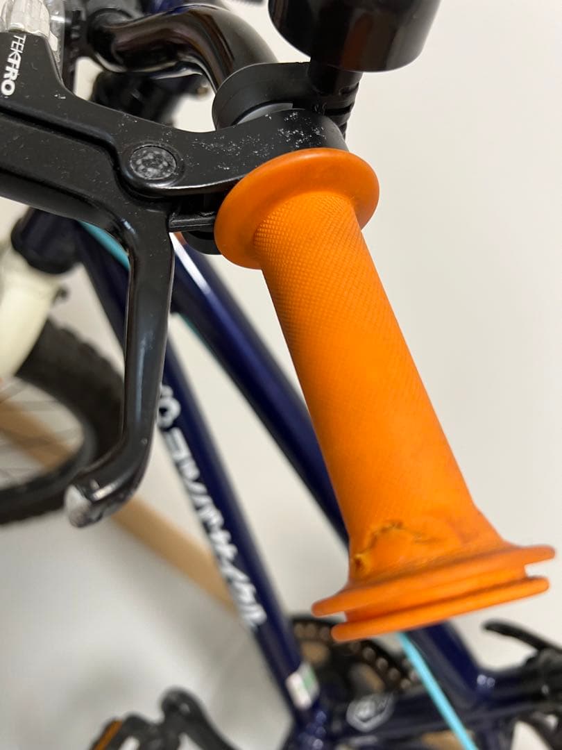 ヨツバサイクル　18インチ　キャプテンネイビー　前カゴ付き