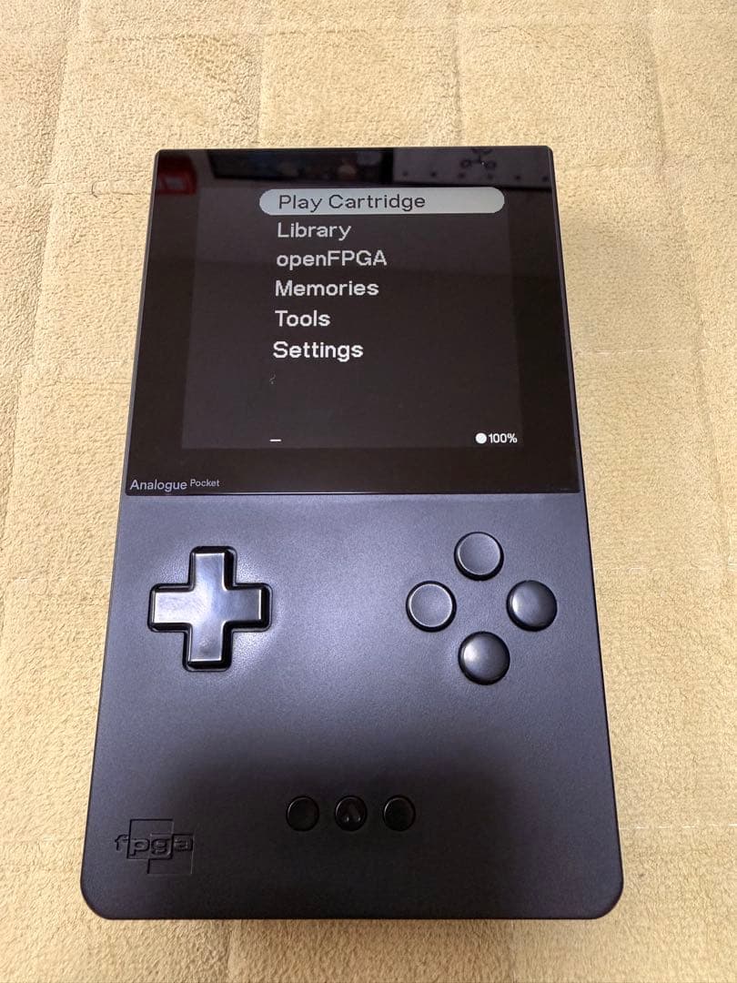 Analog Pocket 本体　黒