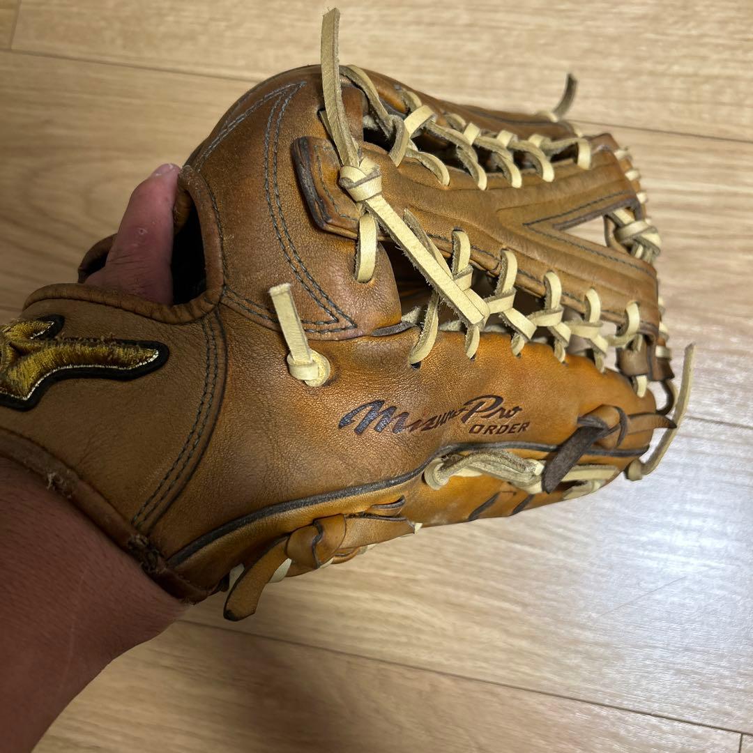 ミズノプロ硬式外野手用　 早い者勝ち！