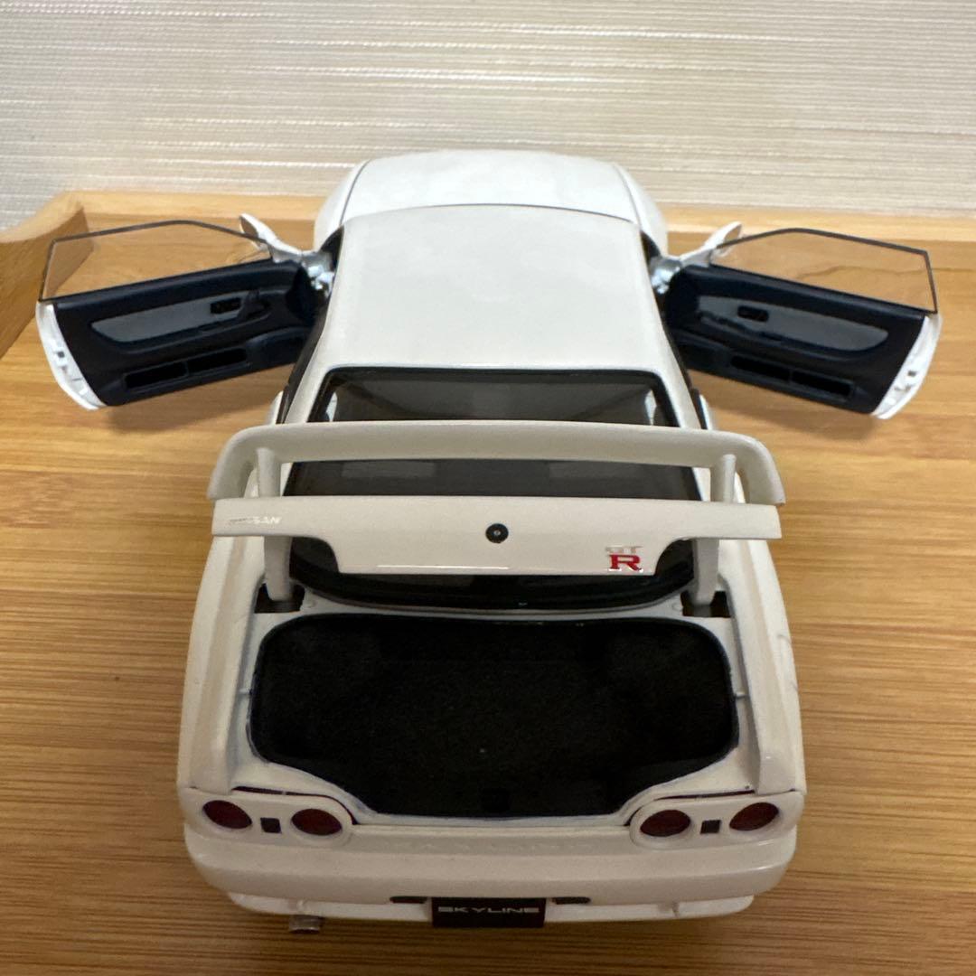 ミニカー 1/18 スカイライン GT-R BNR32 V-SPECⅡ ホワイト