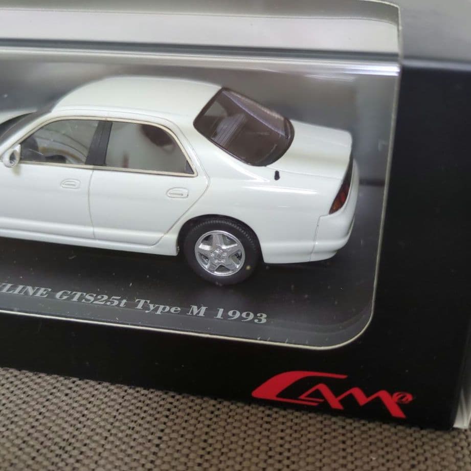 日産 スカイライン GTS 25t (R33) ミニカー 1/43