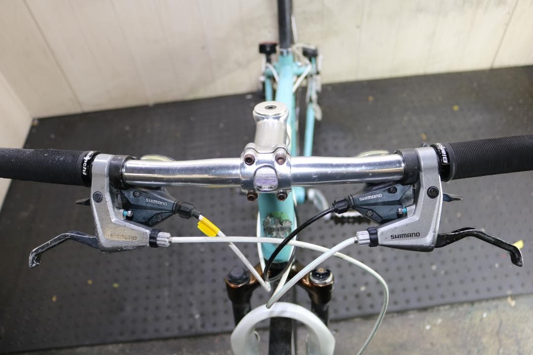 ビアンキCIELO 700C アルミ 24速 410mm ディスクブレーキ仕様