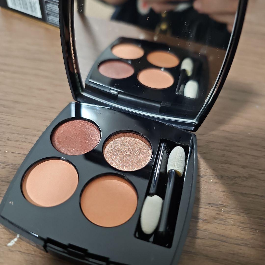 CHANEL アイシャドウ384とマスカラ10のセット