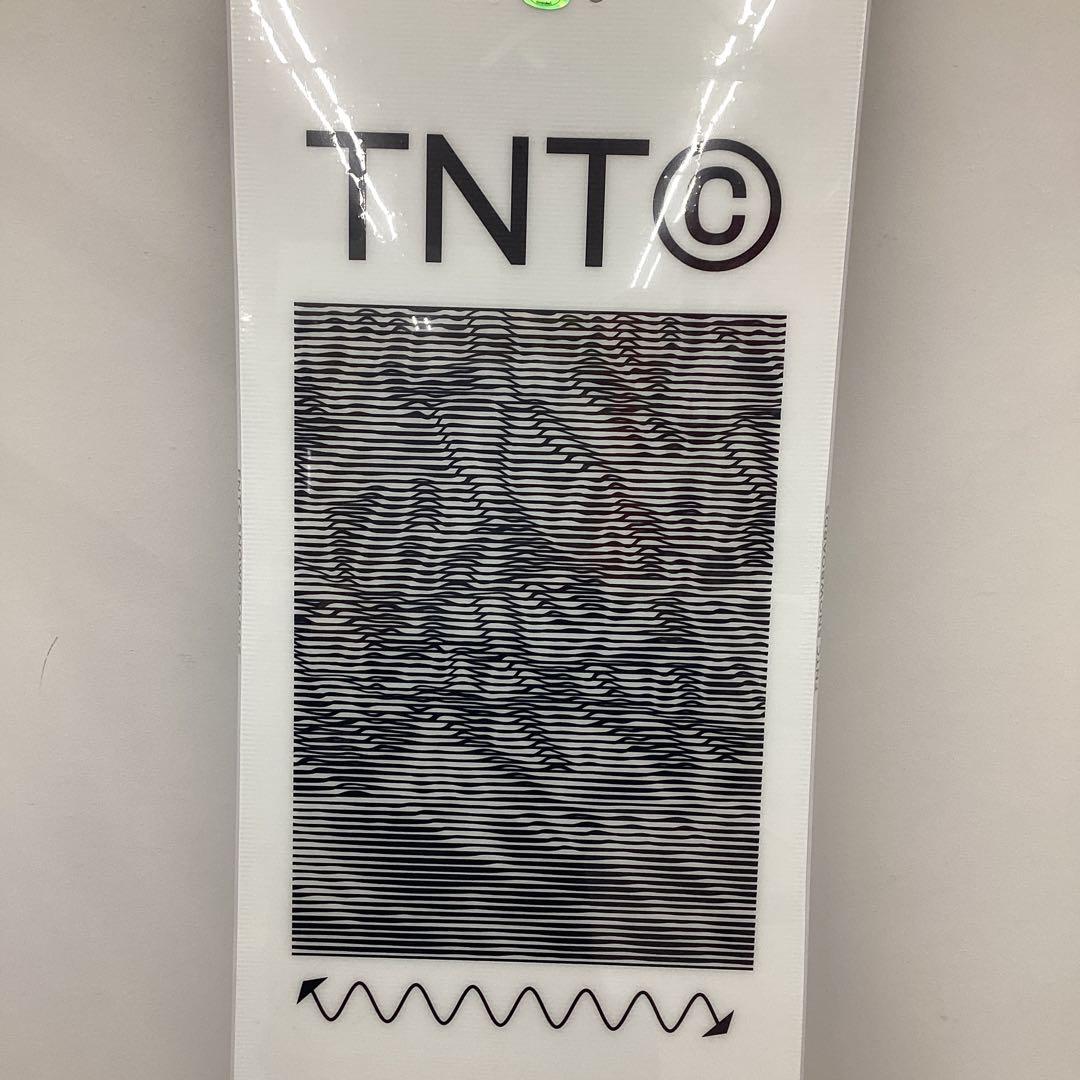 新品　FNTC TNT 153cm スノーボード
