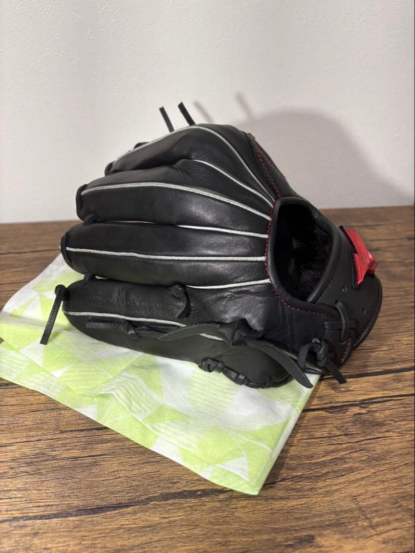 Mizuno 軟式グローブ ブラック/レッド　湯もみ型付け済
