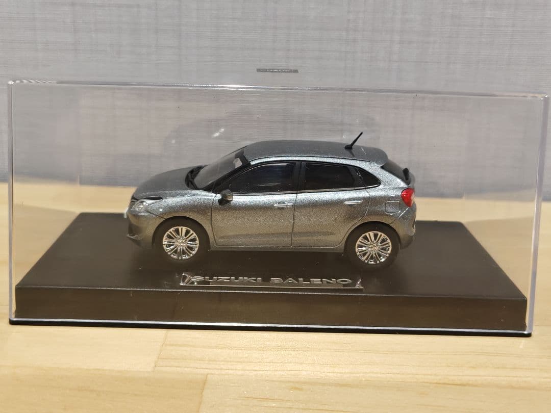 J*君様 希少！ 珍品？ スズキ バレーノ 1/43ミニカー