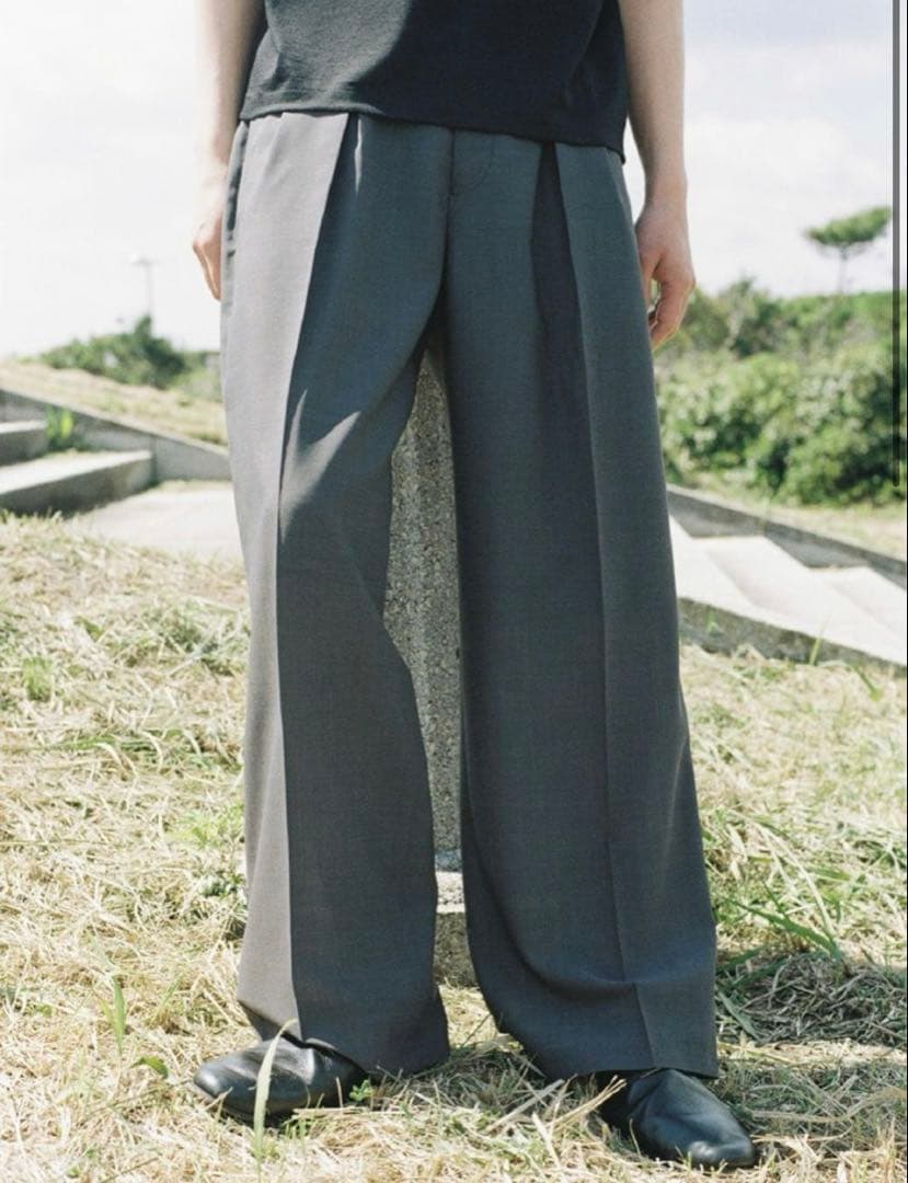 スーツ SUPER LIGHT WOOL TROUSERS