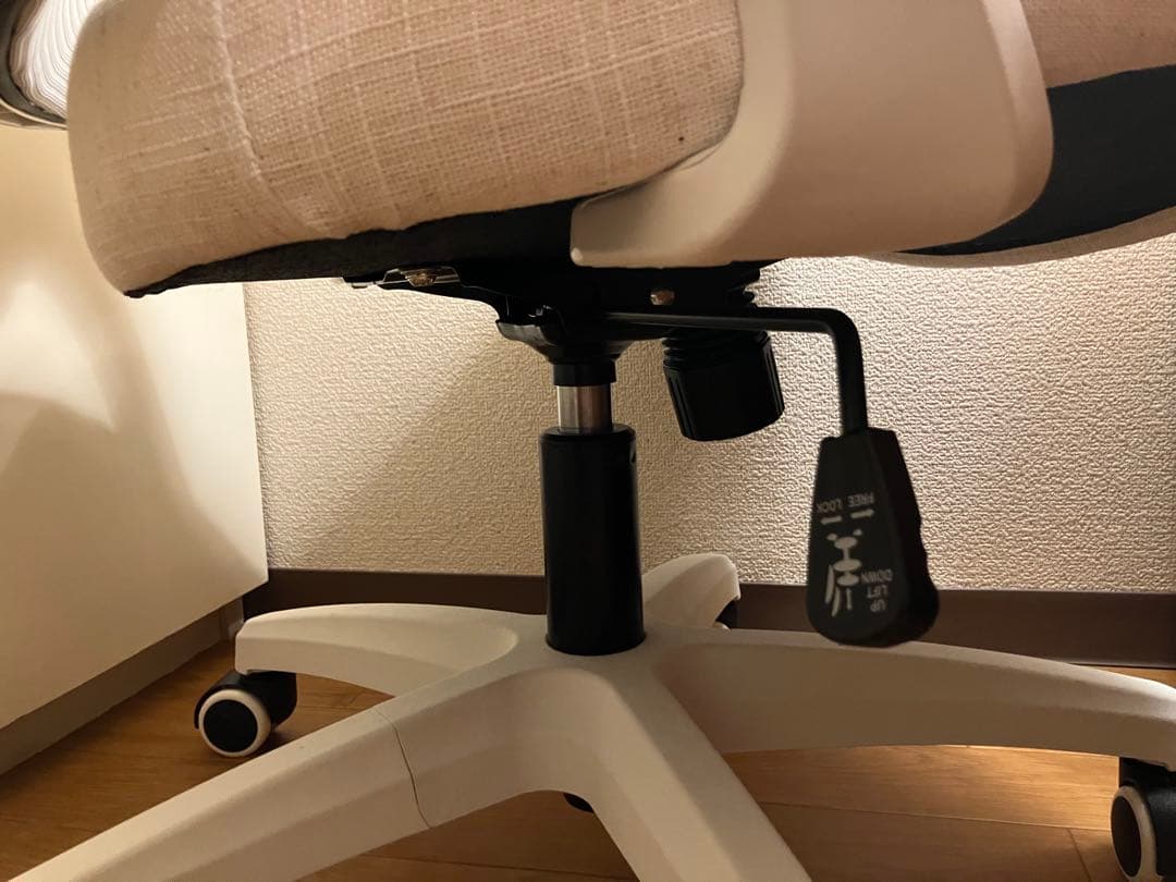 NEOCHAIR デスクチェア メッシュ 跳ね上げ式