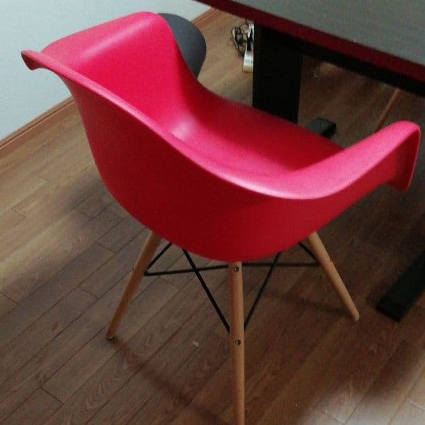 おしゃれなチェアーとテーブルの3点セット。美品