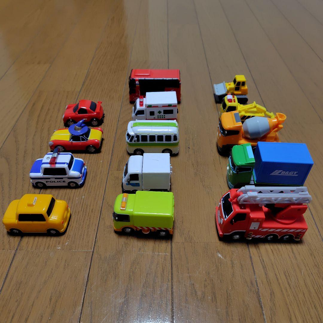 ちびっこバス タヨ TAYO ミニカー おもちゃ
