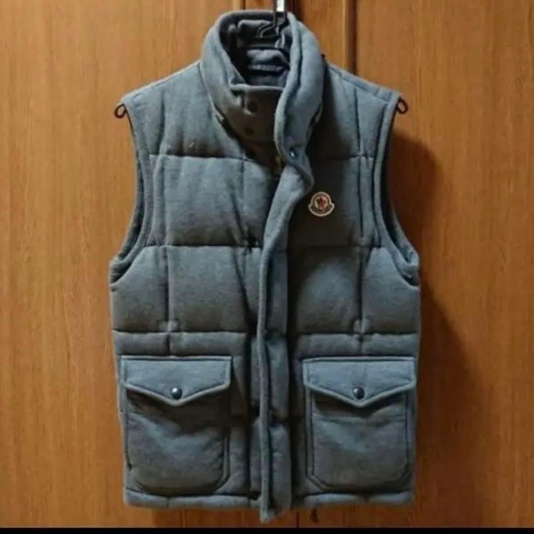 MONCLER MAGLIA GILET クリーニング済み　フードなし