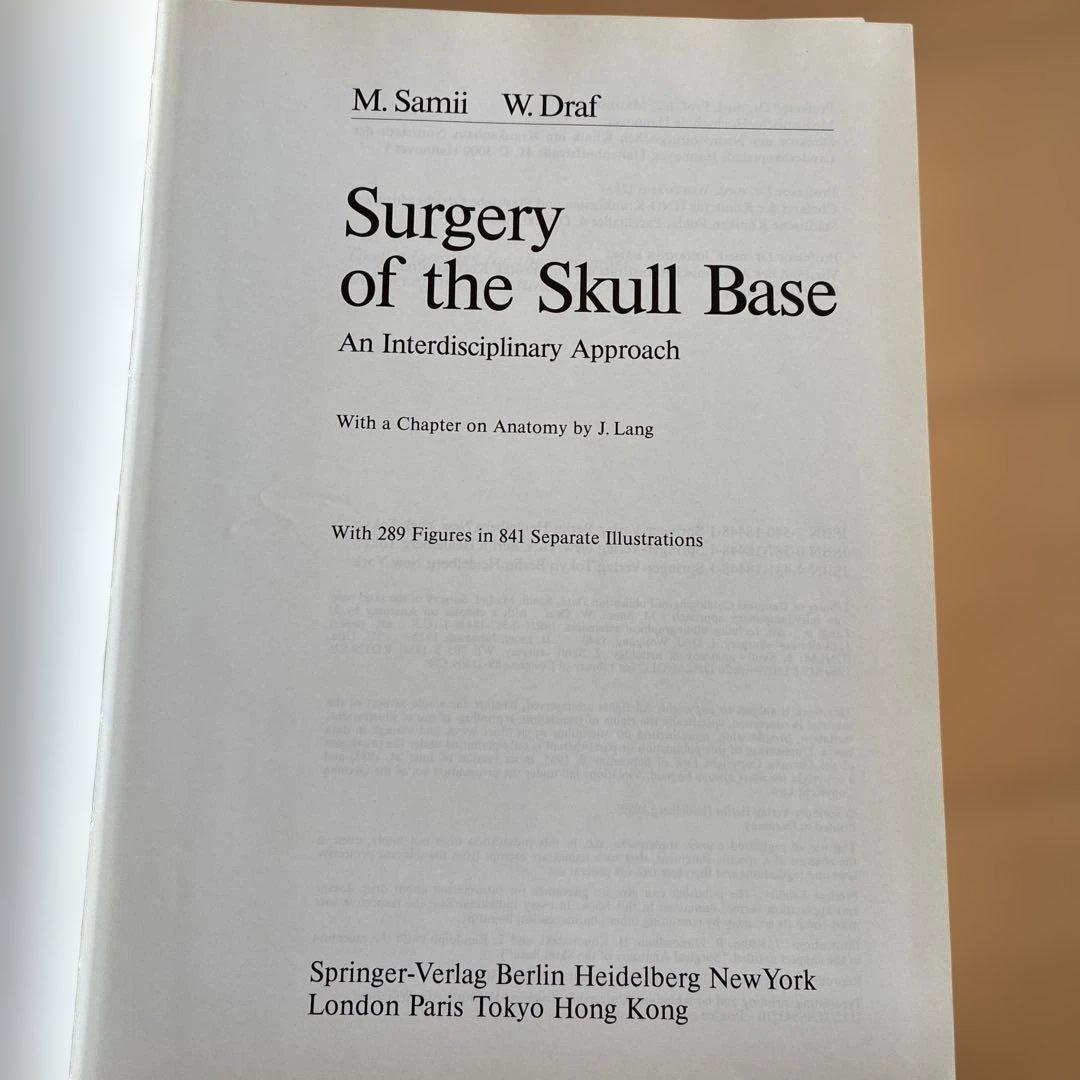 洋書 Surgery of the Skull Base
