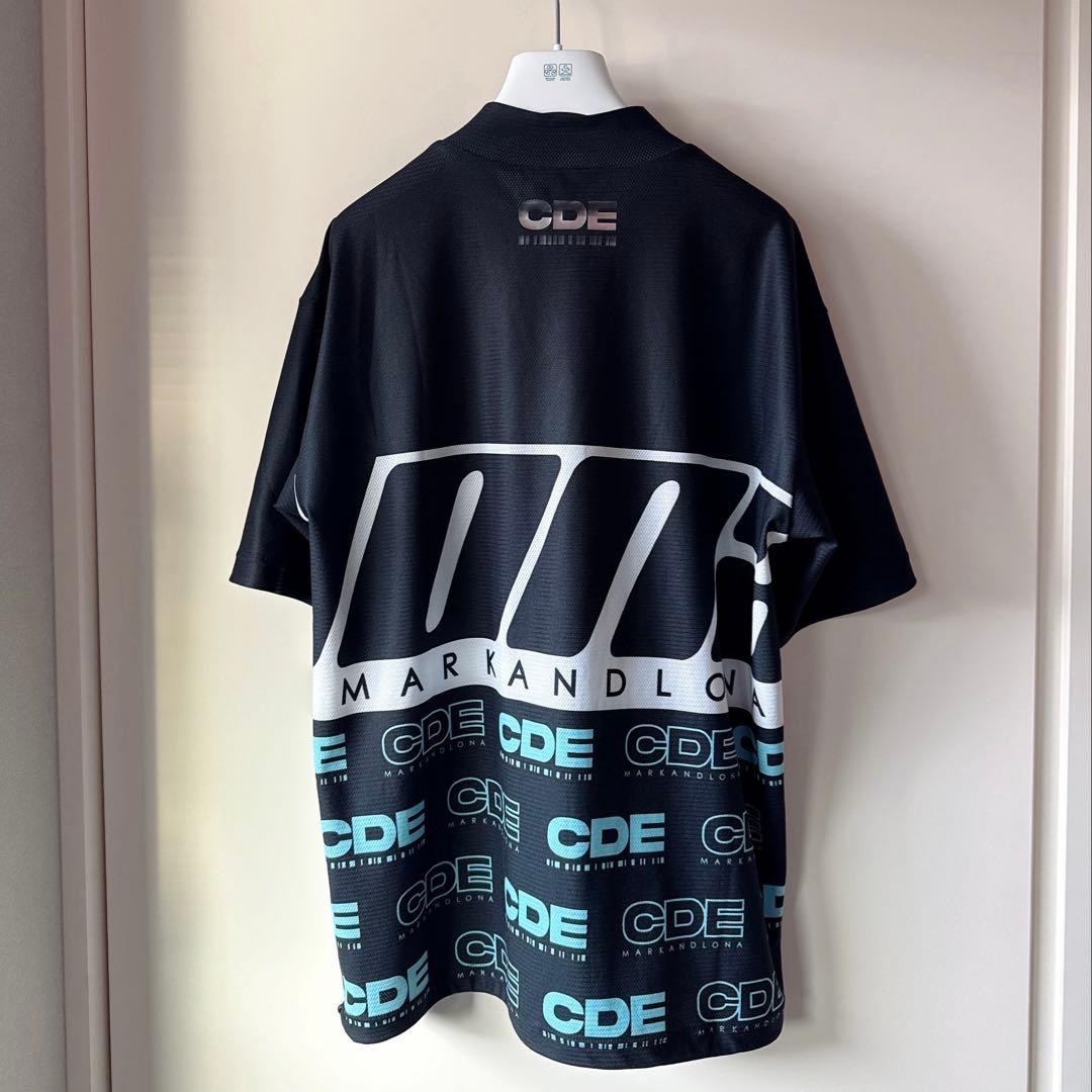 美品 ★ MARK&LONA 完売モデル 黒 モックネック シャツ マーク&ロナ