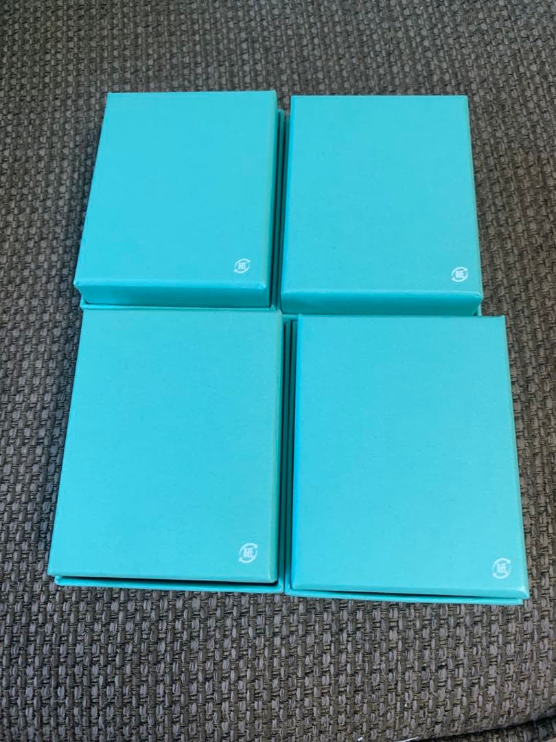 国内旧型　美品ティファニー空箱　巾着28セット