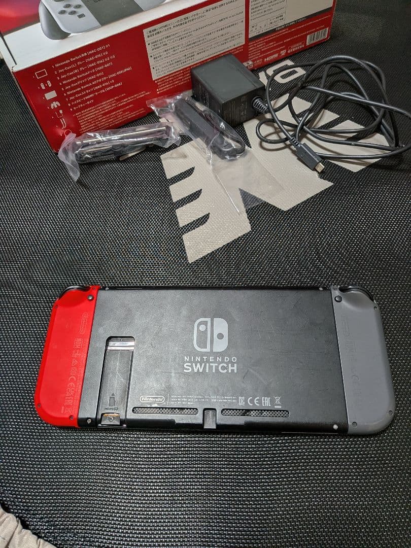 Nintendo Switch 本体 赤/グレー 付属品付き