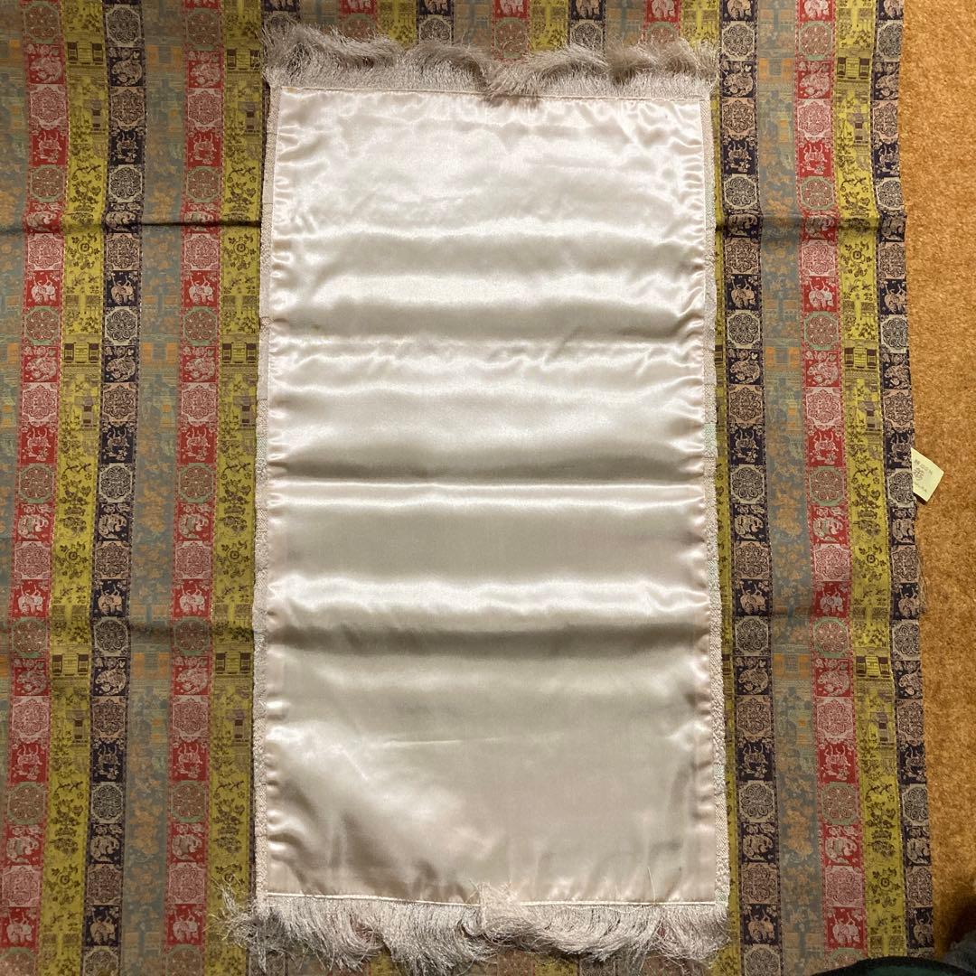 テーブルセンターオレンジ58×29.5クリーム色62×30cm桐箱　大喜株式会社