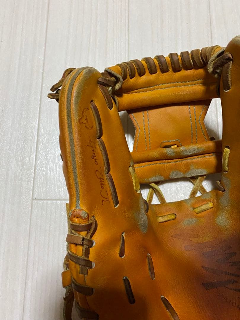 匿名発送　　ミズノプロ軟式内野手用グローブ