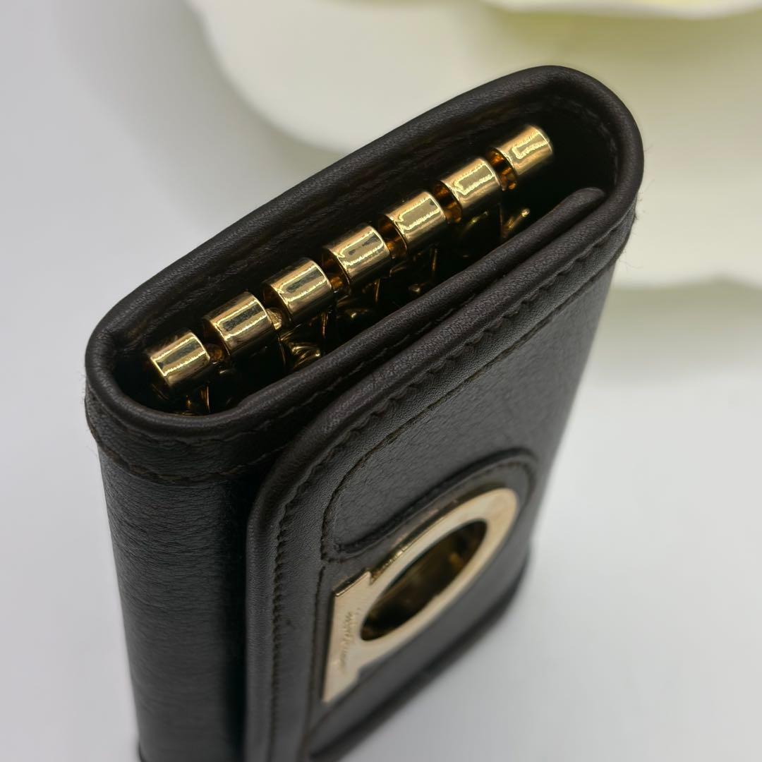 未使用！Salvatore Ferragamo☆ダークブラウン6連キーケース