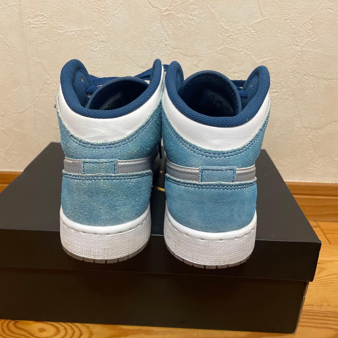 Nike GS Air Jordan 1 Mid ハイパーロイヤル