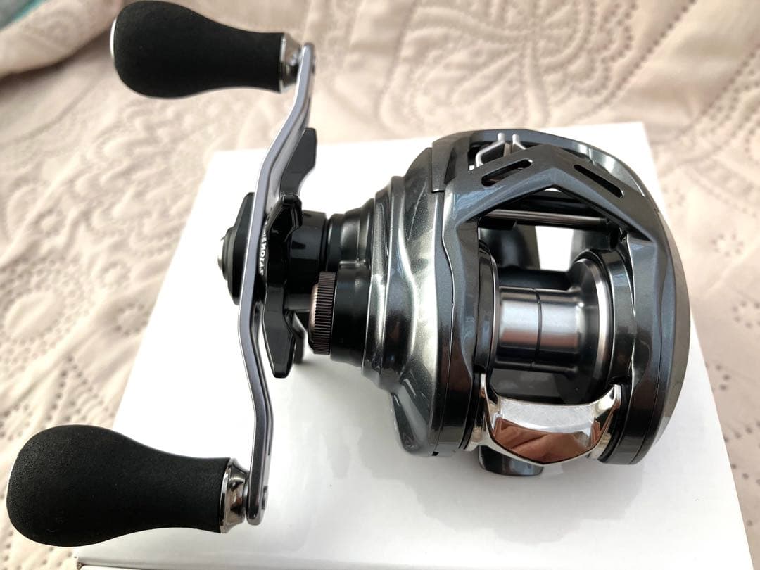 ⑧ダイワアドミラA100XH（右、中古）