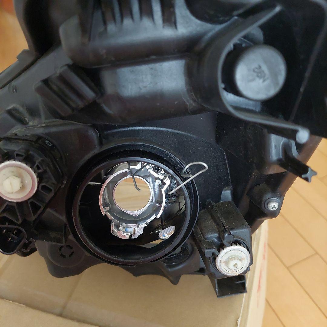 ダイハツ ミライース 右 ヘッドランプユニット LA350S R ヘッドライト