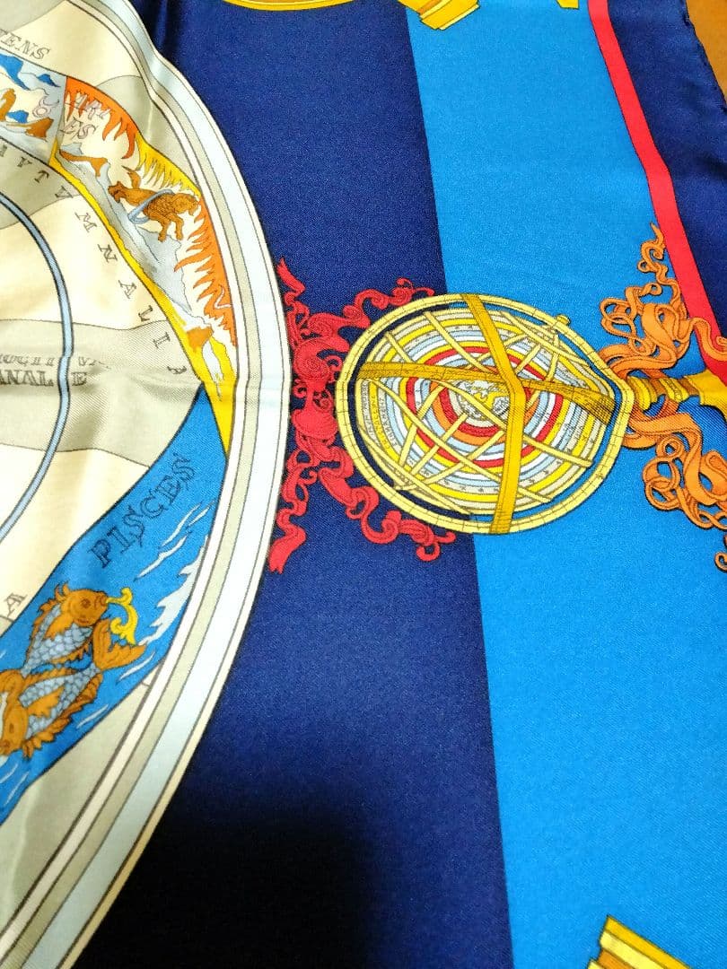 【美品】GUCCI グッチ　大判シルクスカーフ　望遠鏡　天体図