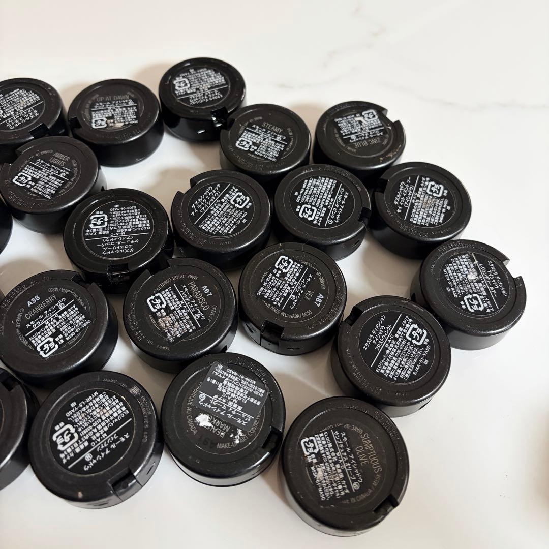 m*a様 MAC アイシャドウ 22個セット