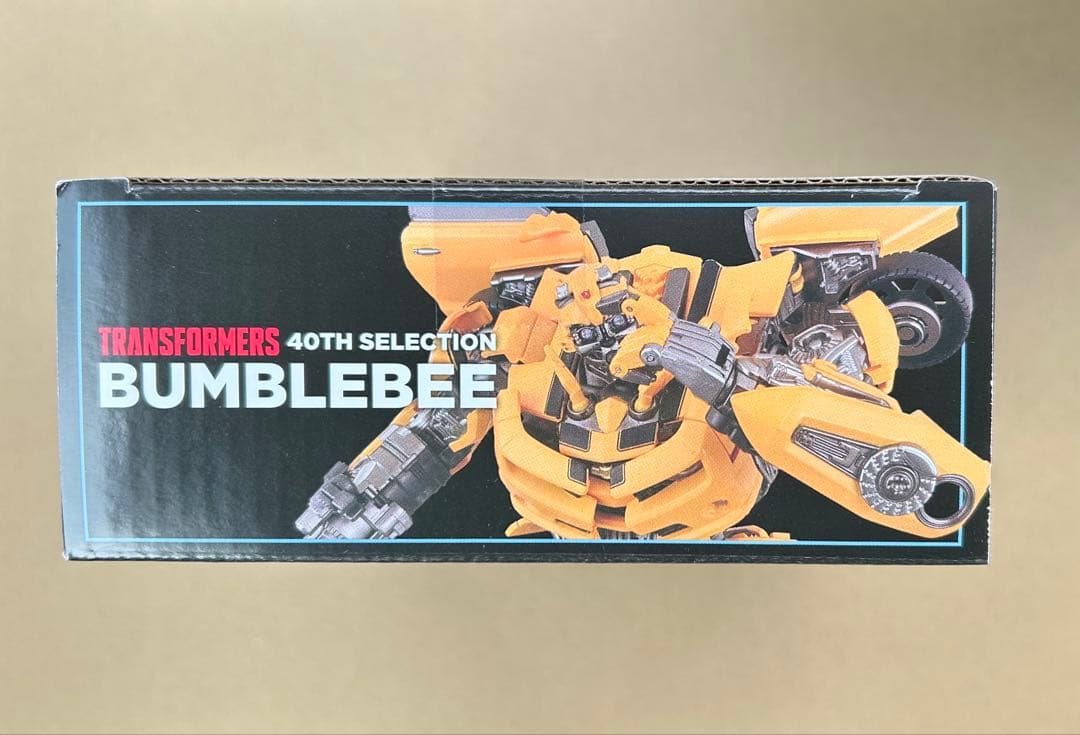 【新品未開封】トランスフォーマー 40TH バンブルビー