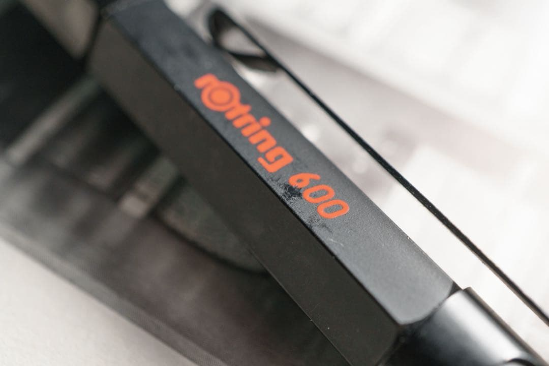 一*師様 rotring 600 万年筆 黒 M