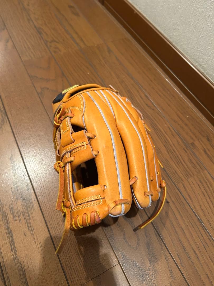 ヤ*ス様 ドナイヤ　軟式グローブ　内野用　山田哲人モデル