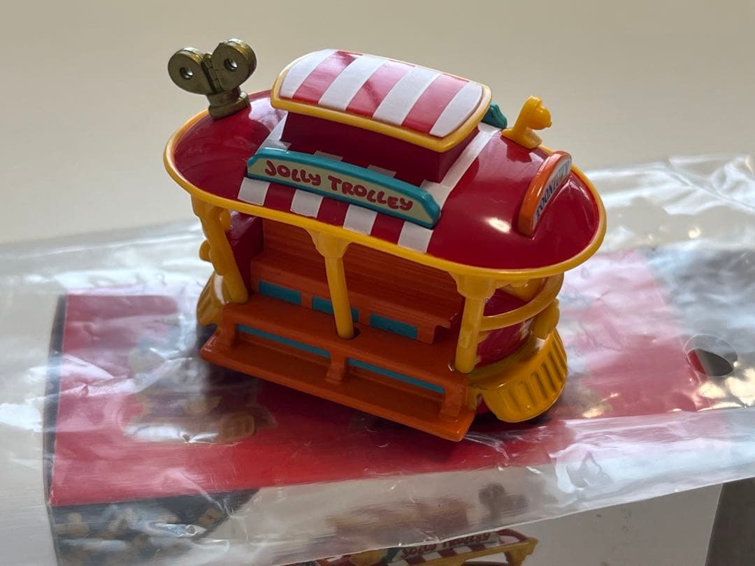 ディズニーリゾート　ビークルコレクション　トミカ　ジョリートロリー