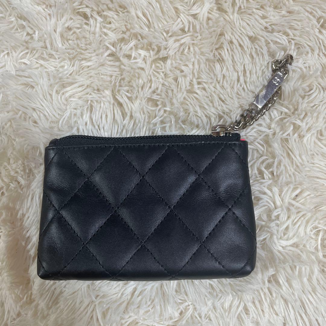 CHANEL キルティング ブラック レザー キーケース
