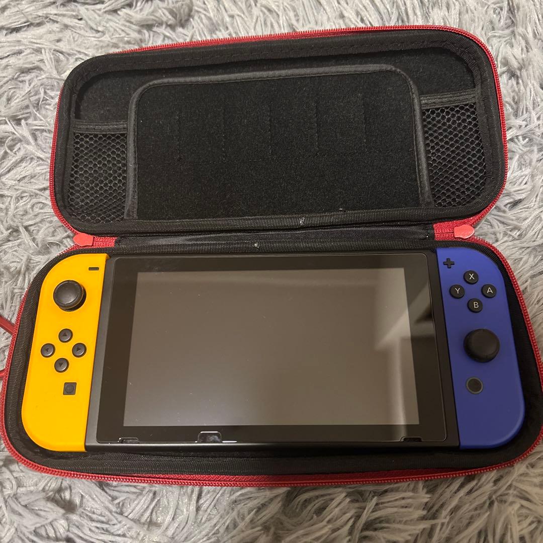 Switch本体　ジョイコン　イエロー、ブルー