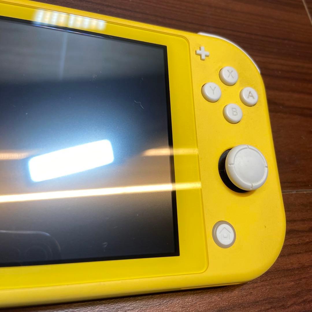 ニンテンドー Switch Lite 本体 イエロー ほぼ新品 5732