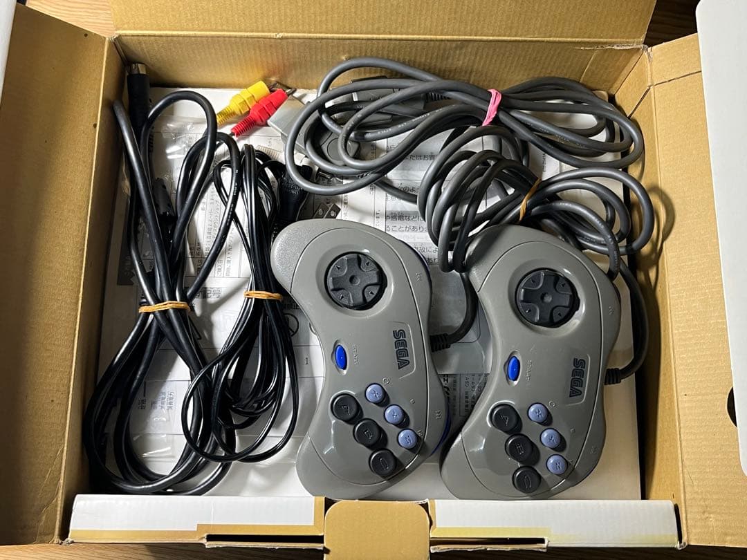 SEGA セガサターン 本体　すぐ遊べるセット　動作確認済み　付属品付き　良品