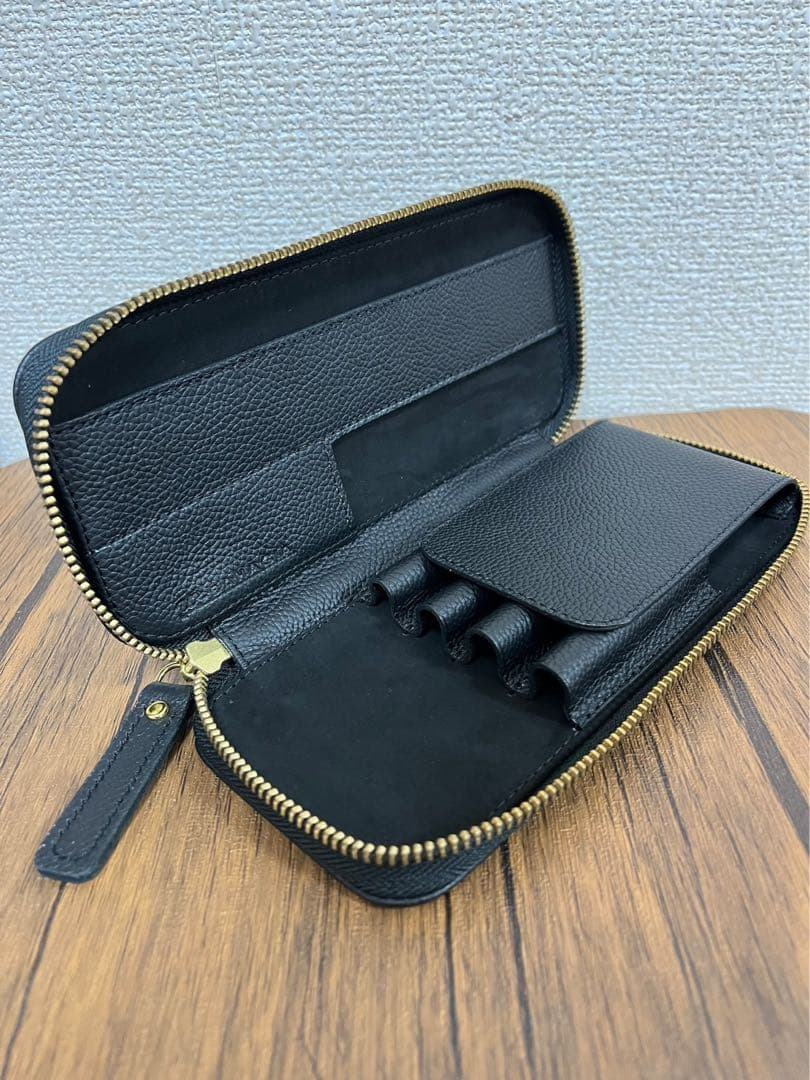 【新品】バハギア ペンケース ラウンドジップ型 シュリンクレザー ブラック
