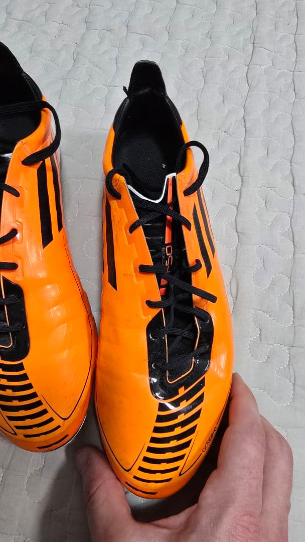 adidas F50 オレンジ スパイク