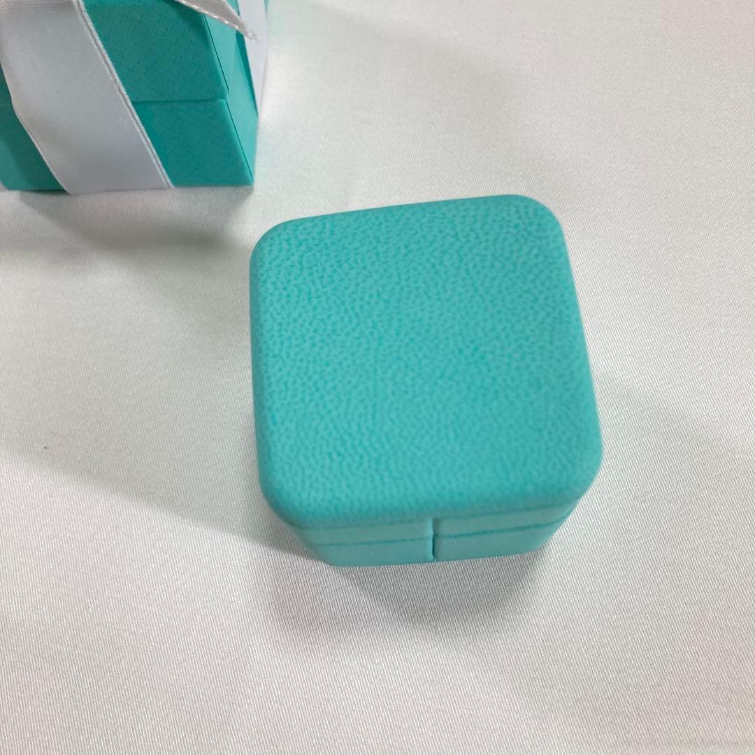 美品　ティファニー　リングケース　指輪入れ　空箱　リボン付き　ブルーボックス