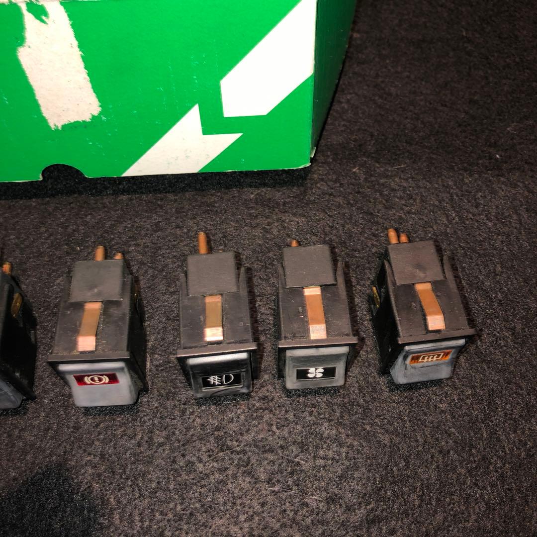 ケーターハムスーパー7BDRに使用していた各種スイッチセット 、
