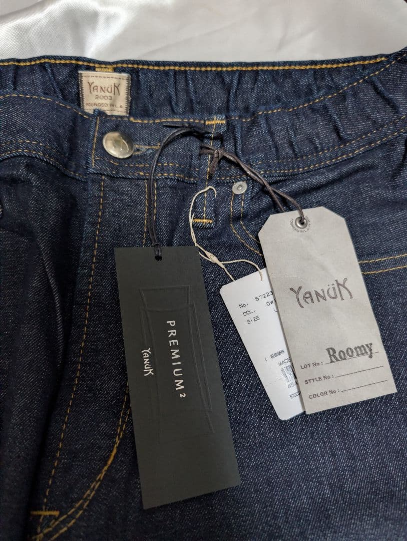 新品未使用　YANUK PREMIUM2　Roomy　ワイドストレート