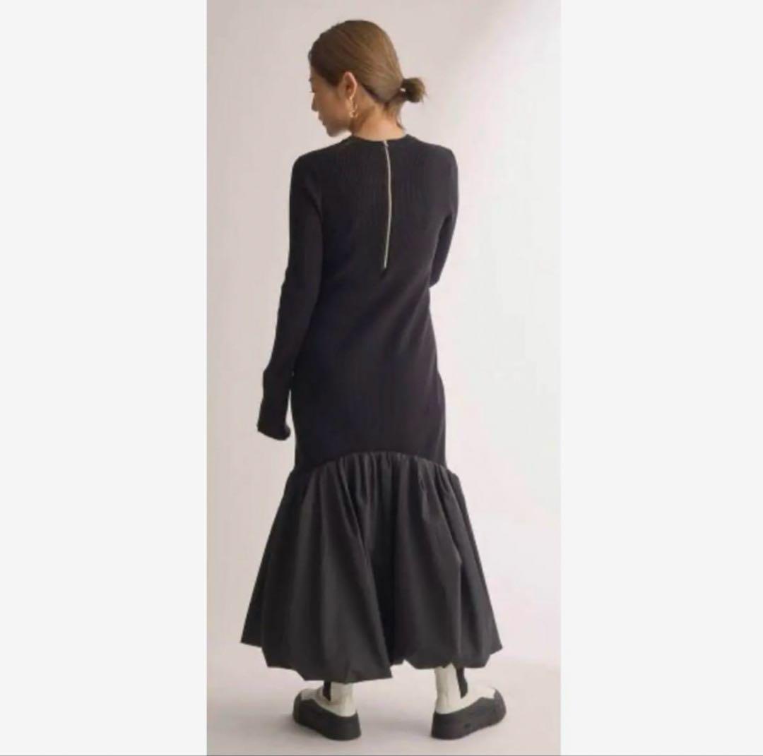 エミ　emmi atelier ニットドッキングタフタドレスワンピースベージュM