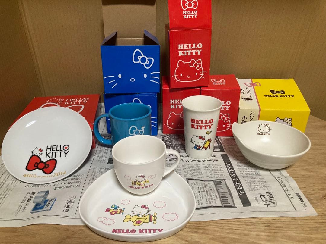 ハローキティの食器まとめ売り