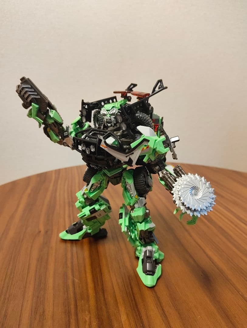 トランスフォーマー MPM-11 ラチェット　ダークサイドムーン Ver.