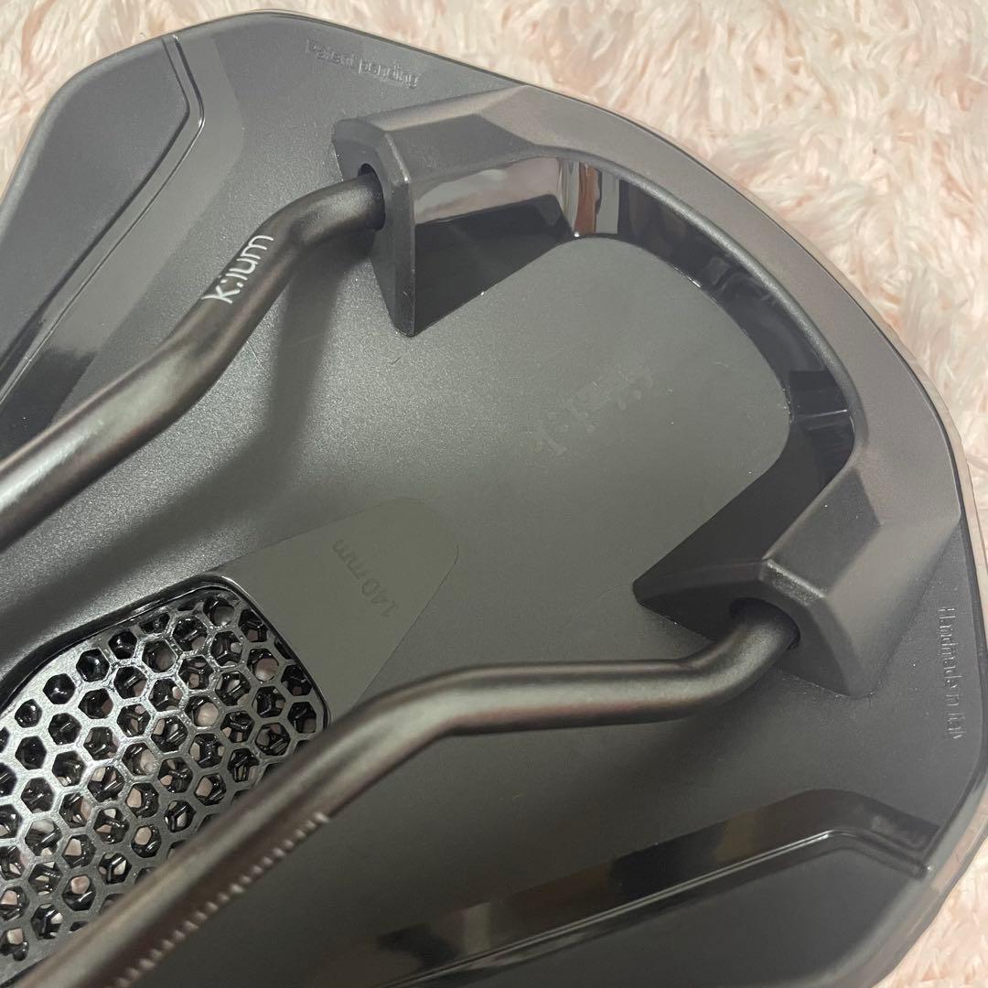 3Dサドル ARGO VENTO R3 ADAPTIVE フィジーク