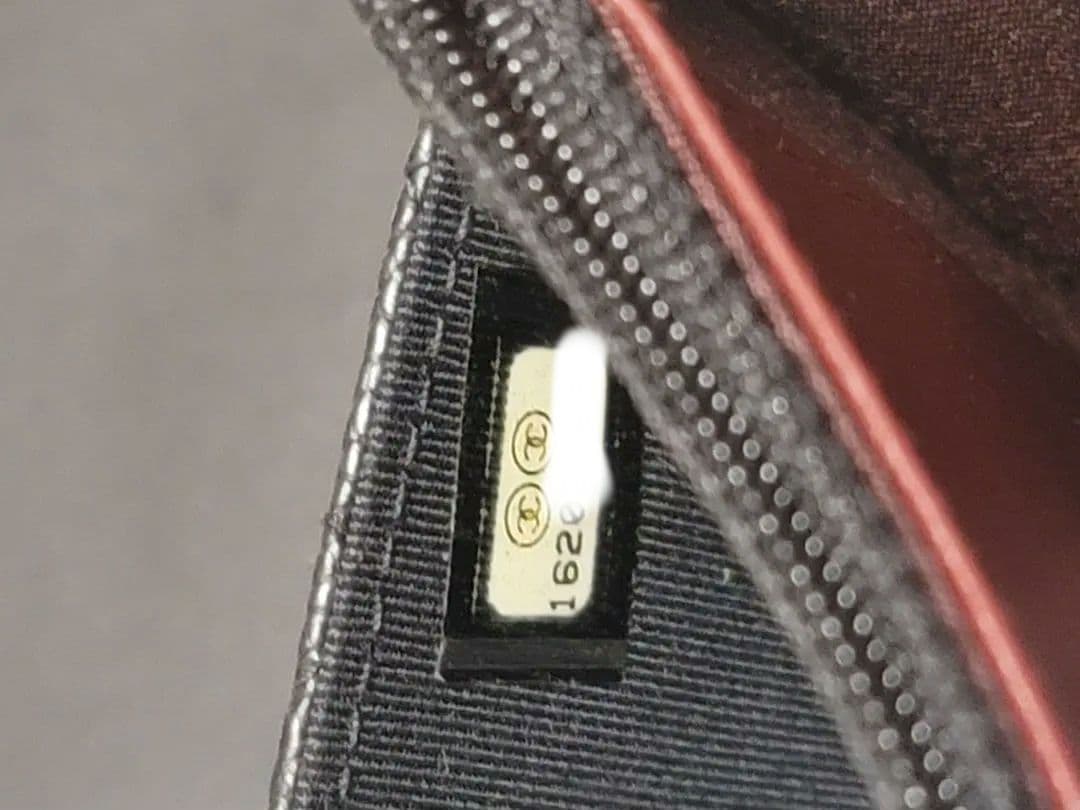 CHANEL チェーンウォレット　キャビアスキン　CHANEL