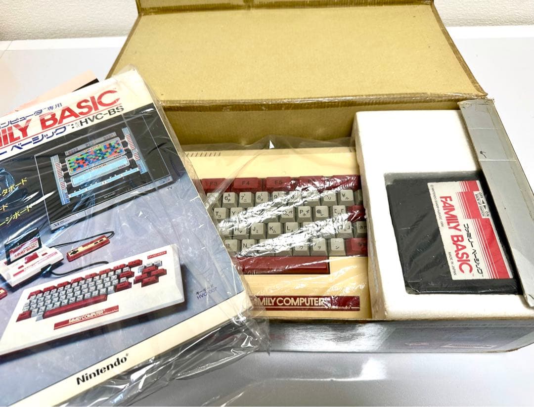 ファミリーコンピュータ専用　ファミリーベーシック　箱付き